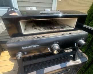 BakerStone pizza oven