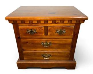 LinkTaylor Colonial Pine 4Drawer Nightstand