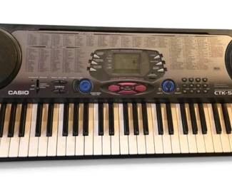 Casio100 Songbank Keyboard CTK 551 With Box