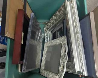 17WH112Frame Mystery Lot