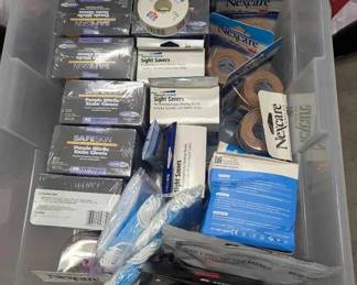 17WH132Gloves, Face Masks, More