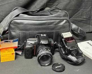 17WH106VNikon N50 35mm SLR Film Camera
