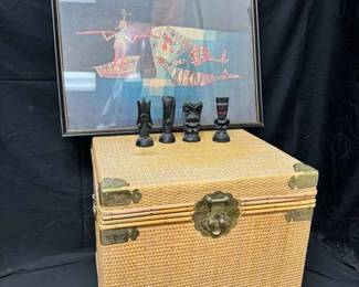 17WH149MCM Tiki Bar Decor