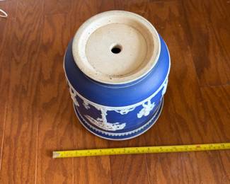 B55 - $95. Smaller Wedgwood Jasperware Jardiniere. Measures 8.5" wide x 8.5" tall. No chips or cracks noted. 