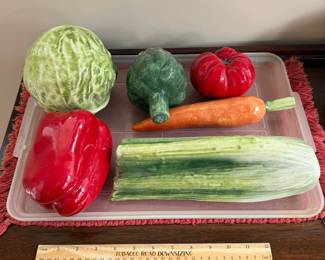 B126 - $40. 6 Pc Ceramic Vegetable - Life Sized. 