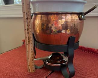 B78 - $65. Williams Sonoma Fondue Pot with Stand. Hammered Copper Base & Lid. 