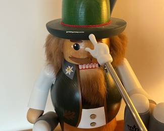 B95 - $80. Erzgebirge Germany Vintage Brewmaster Nutcracker. Measures 13" tall. 