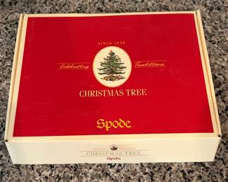 B73 - $20. Spode Christmas Tree Pierced Oval Fluted Dish in Original Box. Platter is 10" x 9". 