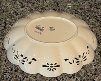 B73 - $20. Spode Christmas Tree Pierced Oval Fluted Dish in Original Box. Platter is 10" x 9". 