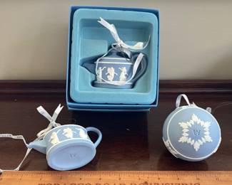 B150 - $75. Wedgwood Blue Ornaments. 2 Teapots, 1 Ball. *Not New* Have been used. 