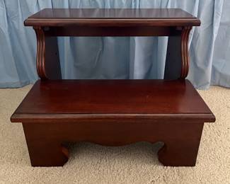 B34 - $50. American Drew Heavy Duty Bed Steps. Measures 21" x 17" x 15.75" tall. Missing 1 handle on the side. 