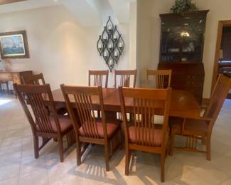 Large Oak Dining Table, 8 chairs 
