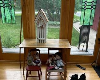 sewing table, children's furniture, dolls
