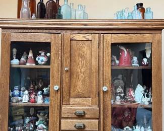 Snowmen, santas, and other Christmas goodies