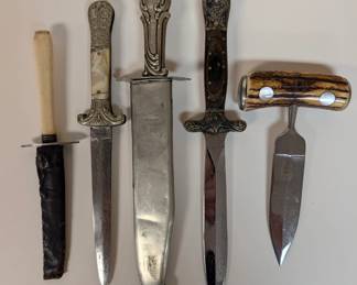 Bowie Knives & Daggers