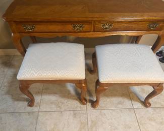 Sofa table stools20" x 16". 18' tall