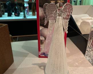 New, Lennox Angel