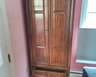 Thomasville bedroom furniture