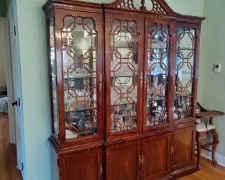 Thomasville china cabinet