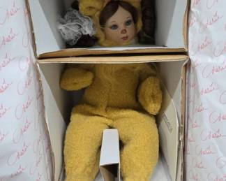Marie Osmond 12" Cowardly Lion Porcelain Doll
