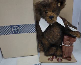 Knickerbocker Travelin' Travis Teddy Bear with Box