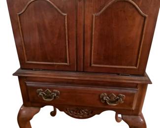 070 Queen Anne Style Mahogany Silver Chest on Stand