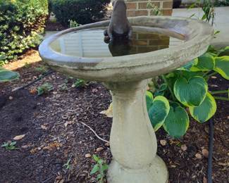 009 Concrete Birdbath with Frog Figurine