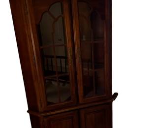 083 Traditional Lighted Corner China Cabinet with Glass Doors