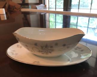 China gravy boat