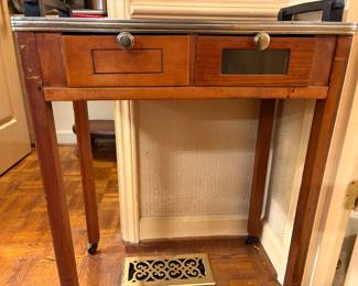 D27-$82 Vintage Table 23.75"x 14"x29"