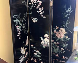 D10-$200 4 panel Asian Lacquered Screen