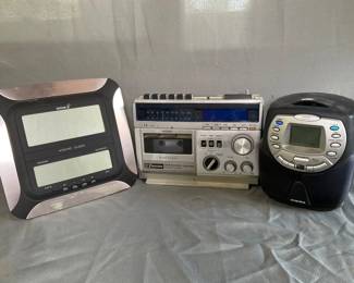 Digital Clocks & Radio
