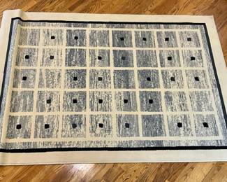 Gray And Cream Rug