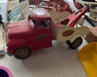Tonka AAA tow truck
