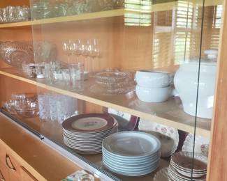 some of the dish's and glassware
