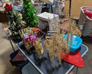VINTAGE CHRISTMAS DECORATIONS