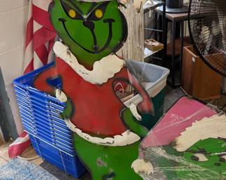 METAL GRINCH MED - SMALL GRINCH MISS
