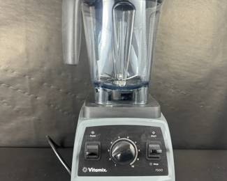 Vitamix 7500 Variable Speed Blender 64 oz LowProfile Container Model VM0158 Works