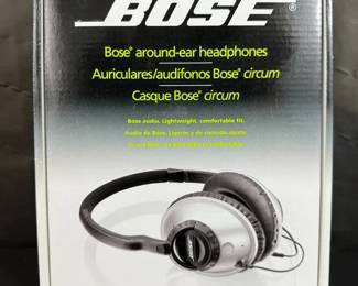 Bose AroundEar Wired Headphones SilverBlack w Original Box Accessories