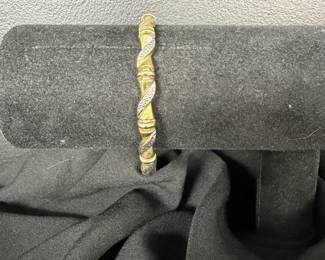 06 10.10g Marked 14K Gold Hollow Hinged Bangle Bracelet Bright Cut Rhodium Accents