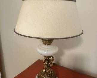 Table lamp
