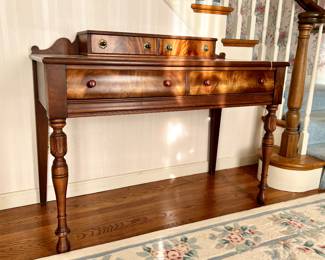 HANDSOME WRITING DESK