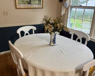 dining room table and 4 chairs