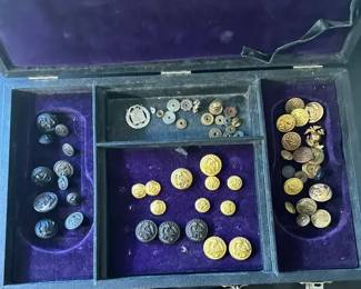 Large Vintage Military Antique Button Collection with U.S. Army Eagle Buttons, USMC Insignia Dis