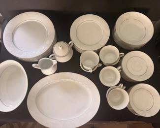 Noritake China Ranier 6909 Pattern White On White Floral, Platinum Band