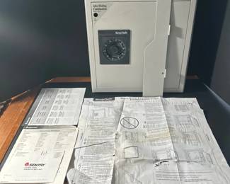 Sentry KeepSafe Model 7100 Combination Wall Safe with Original Instructions