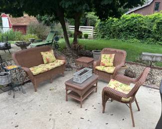 Nice patio furniture 