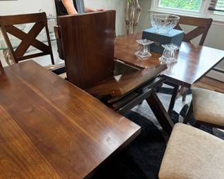 8 chair dining room table (90x42") with pop-up butterfly leaf, with storage trough underneath ?? Handy!