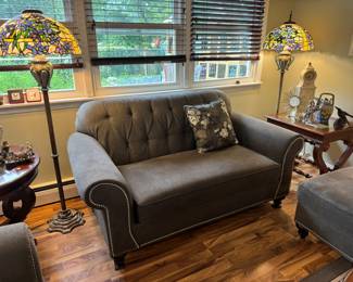 beautiful stained glass lamps