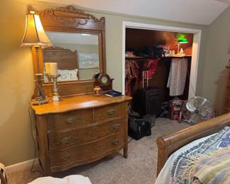 Mirrored dresser 45x21x76"